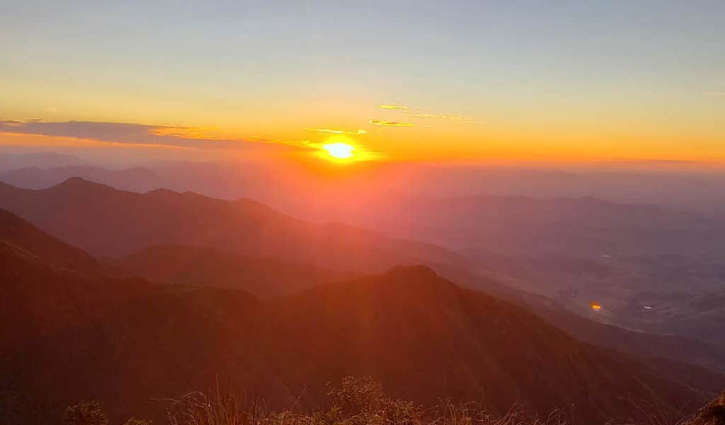Pôr do Sol na Meia Travessia da Serra Fina