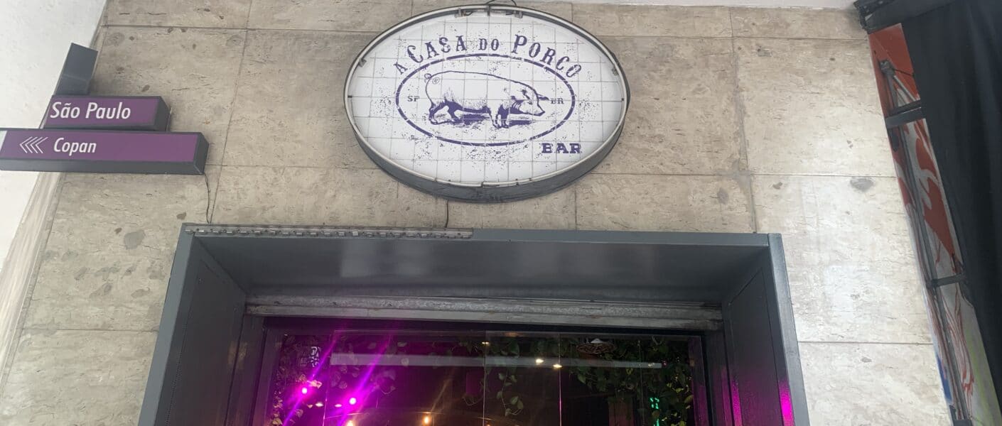 a casa do porco entrada