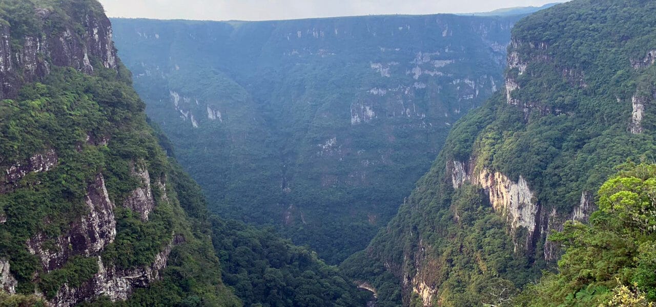 Cânion Fortaleza, em Cambará do Sul - RS.